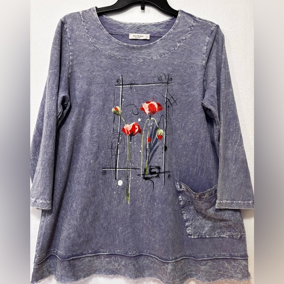 Jess & Jane Tops - Jess & Jane Blue Gray Floral Art Top Small Cotton Raw Hem Pocket Boho USA
